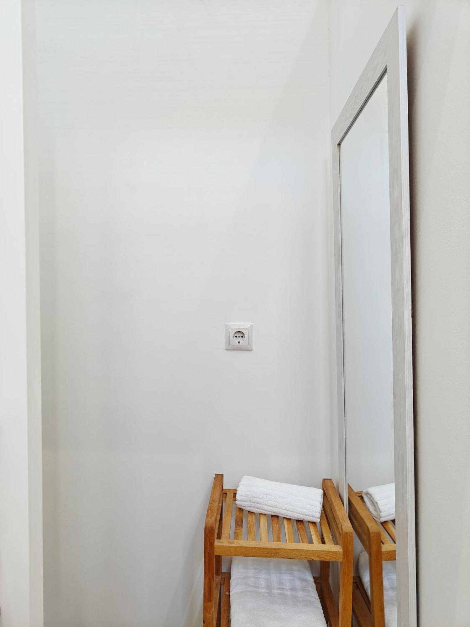 Apartamento Fuencarral Madrid Exterior foto