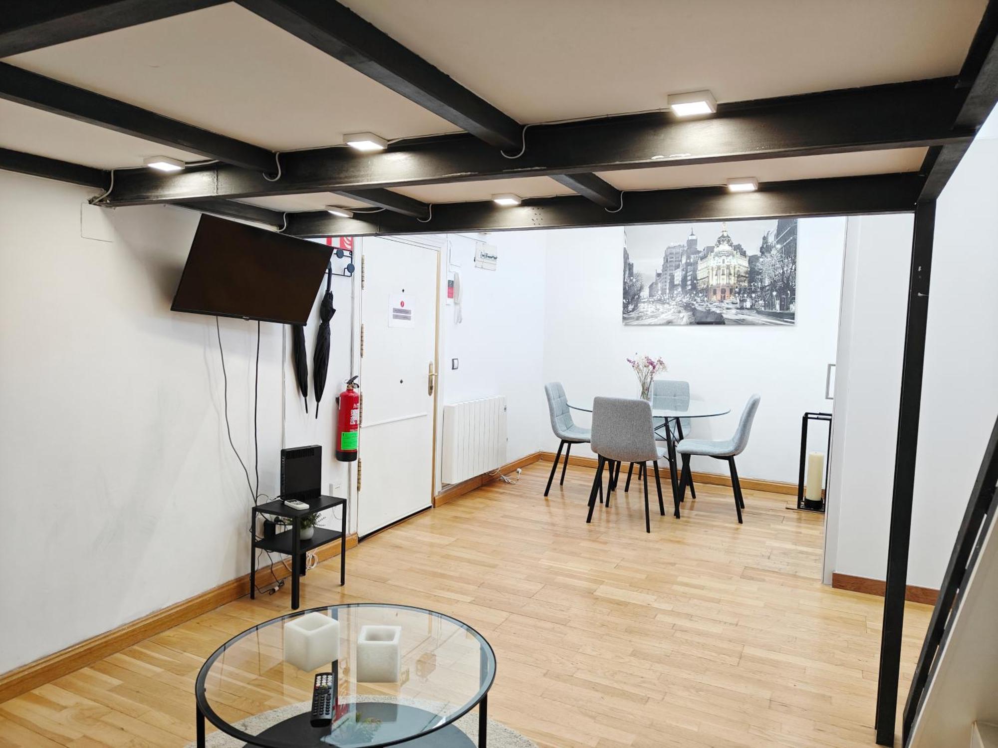 Apartamento Fuencarral Madrid Exterior foto
